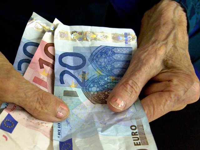 Wird die Rente oft leichtsinnig ausgegeben?  | Foto: DPA Avis