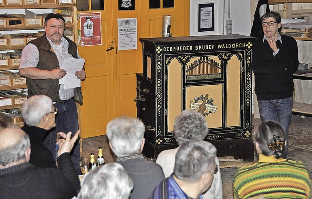 Eine mehr als 100 Jahre alte Gebrder-...l wieder zum Spielen gebracht werden.   | Foto: Hubert Bleyer