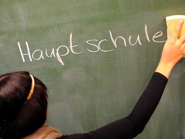 Der letzte Schler macht die Tafel sau...ie Hauptschulen kmpfen ums berleben.  | Foto: Peter Steffen