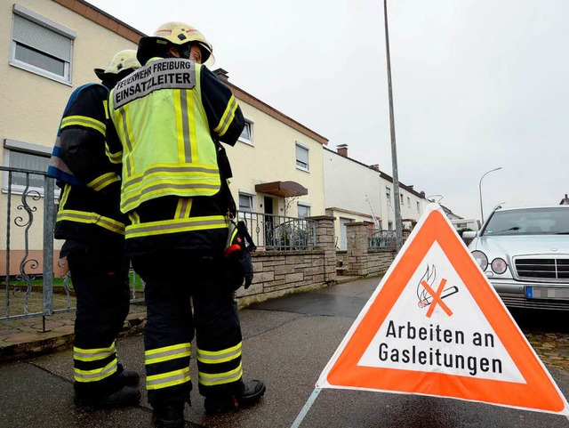 Wegen einer defekten Gasleitung musste...insatzkrfte  fnf Huser evakuieren.   | Foto: Patrick Seeger