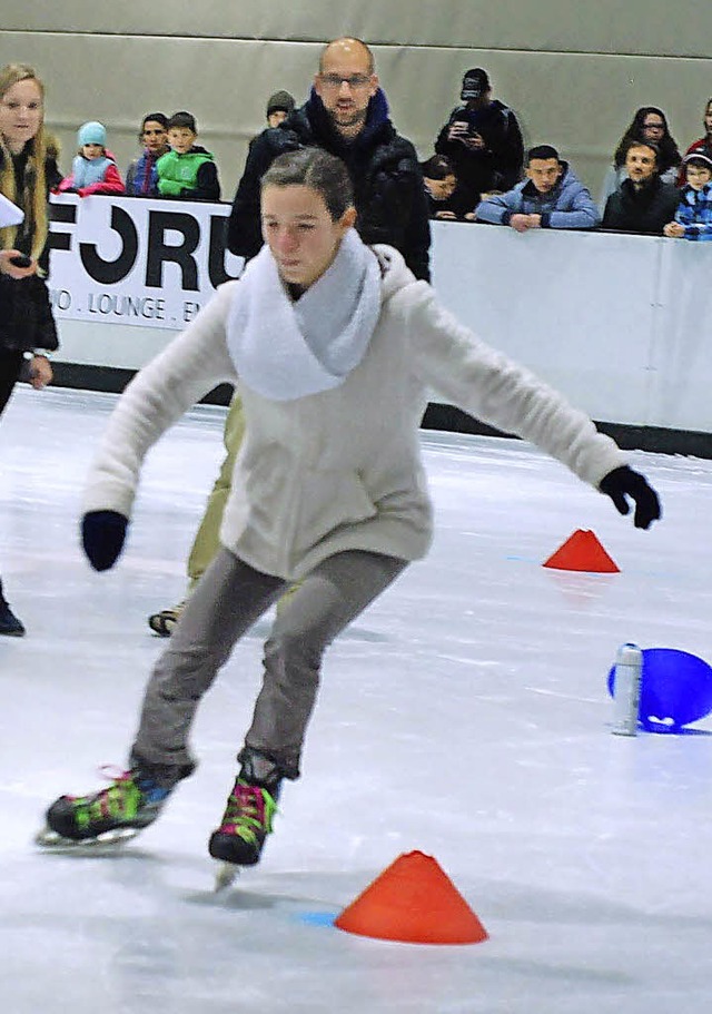 Geschick, Geschwindigkeit und Ausstrahlung zhlen beim Freestyle auf dem Eis.   | Foto: Gertrude Siefke