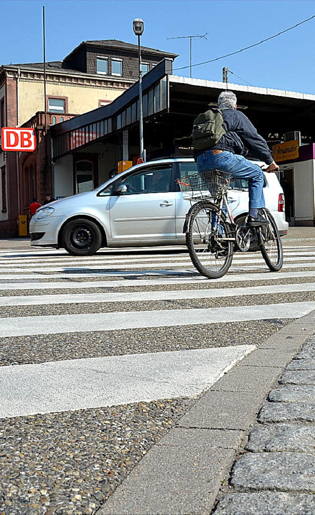 Wird Thema: die vielkritisierte Verkehrsfhrung am Bahnhof.   | Foto: hsl