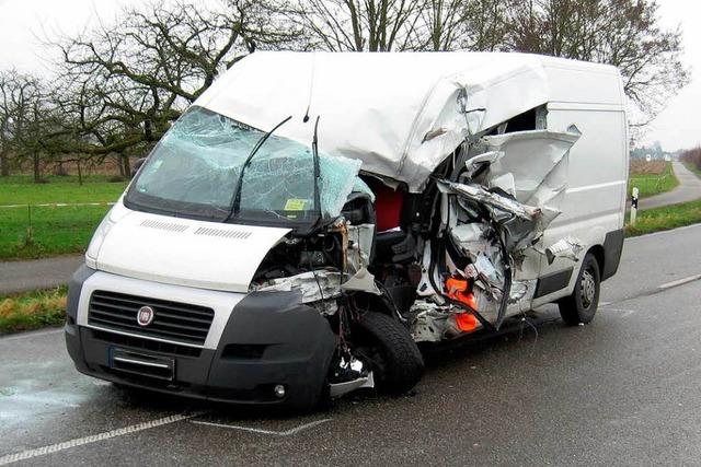 Schwerer Verkehrsunfall auf B36 bei Rheinau