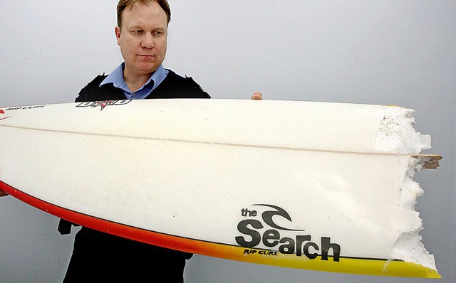 Zeugnis einer Hai-Attacke vor Westaust...1; der Surfer hat sie nicht berlebt.   | Foto: dpa