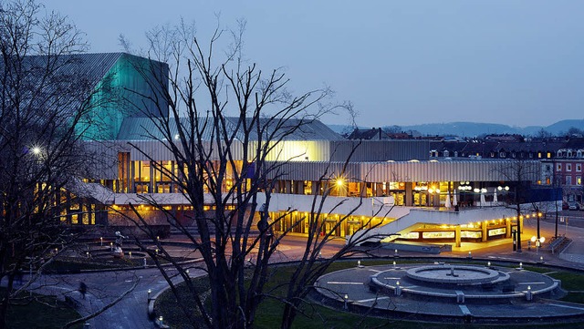 Ist zum Sanierungsfall geworden: das Badische Staatstheater Karlsruhe  | Foto: Falk von Traubenberg