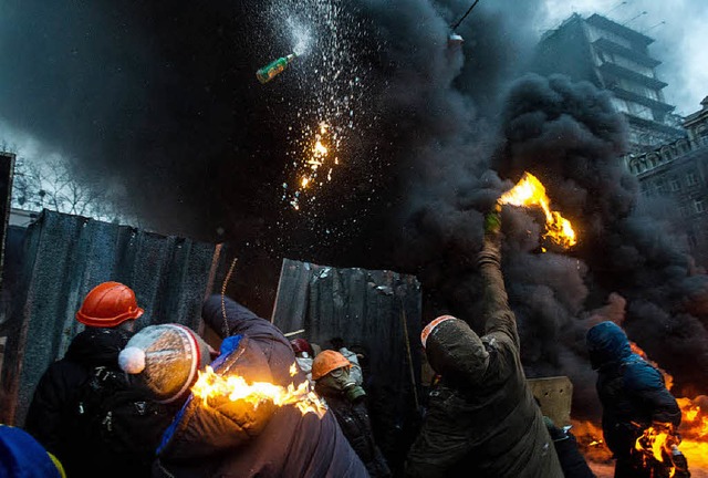 Brgerkriegshnliche Zustnde in der ukrainischen Hauptstadt   | Foto: afp