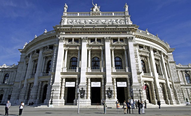 Die grte und berhmteste Bhne im de...achigen Raum: Das Burgtheater in Wien   | Foto: dpa