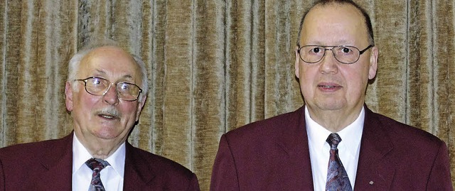 Erich Jger (links) und  Walter Baumga...22;Frohsinn&#8220; Harpolingen geehrt.  | Foto: Michael Gottstein