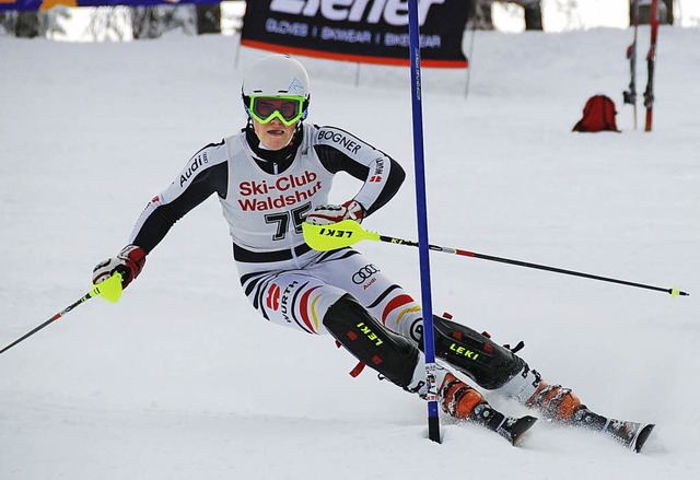 Kontrollierte Schrglage: Bjrn Leber ...haft im Slalom auf den fnften Platz.   | Foto: Hauck
