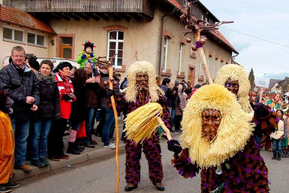 Beim Jubiläumsumzug der Freiämter Wurzelgeister herrschte beste Stimmung. (Foto: Christian Ringwald) Beim Jubiläumsumzug der Freiämter Wurzelgeister herrschte beste Stimmung. (Foto: Christian Ringwald)