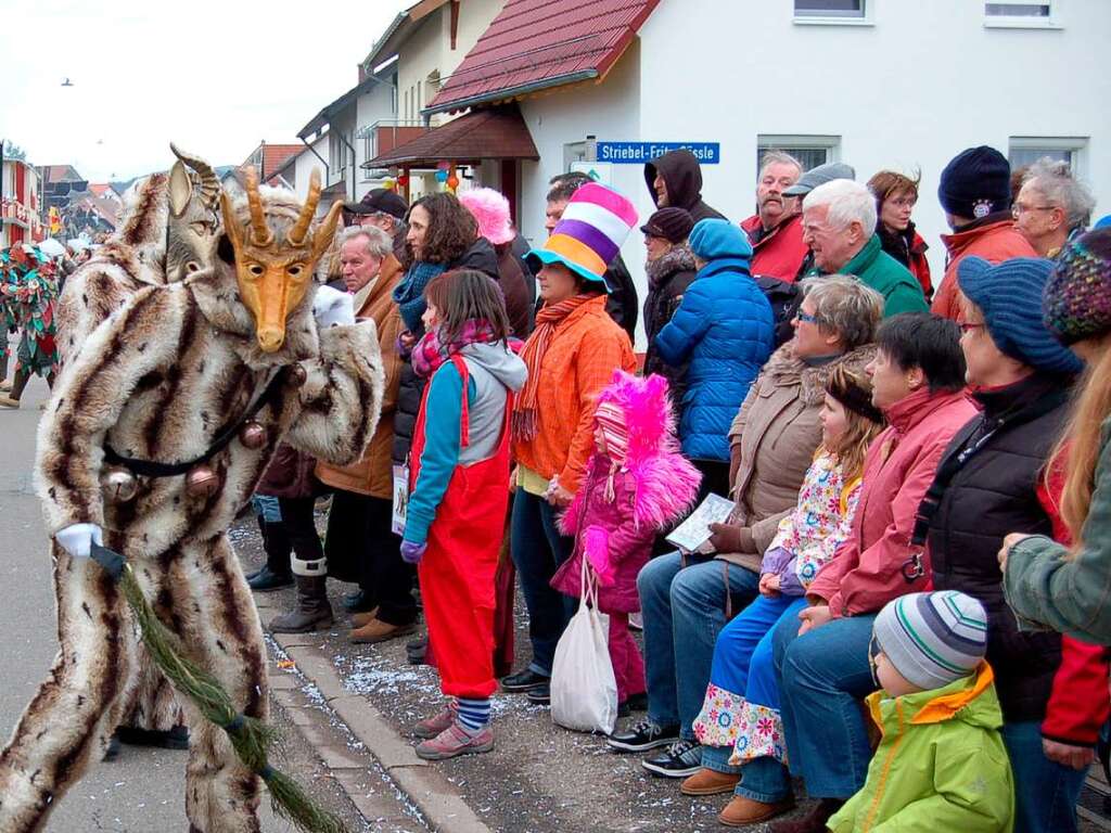 Beim Jubiläumsumzug der Freiämter Wurzelgeister herrschte beste Stimmung. Beim Jubiläumsumzug der Freiämter Wurzelgeister herrschte beste Stimmung.