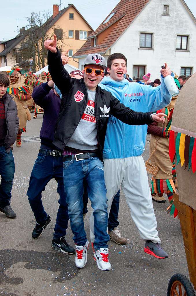 Beim Jubiläumsumzug der Freiämter Wurzelgeister herrschte beste Stimmung. Beim Jubiläumsumzug der Freiämter Wurzelgeister herrschte beste Stimmung.