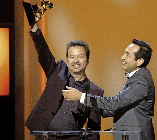 &#8222;And the Grammy goes to<ppp>&#82...andleader des Pacific Mambo Orchestra.  | Foto: dpa