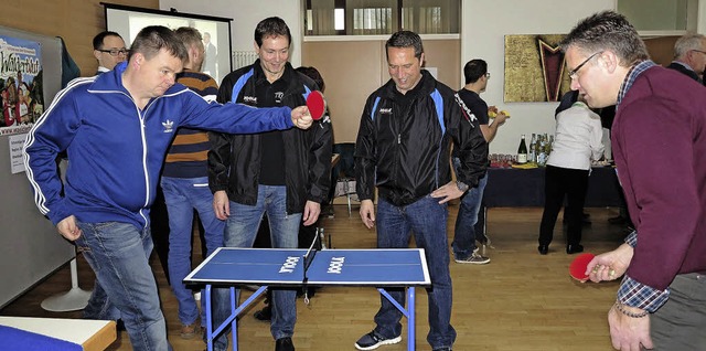 Als einer von neun rtlichen Vereinen ...Tischtennisverein  um neue Mitglieder.  | Foto: Dorothee Philipp