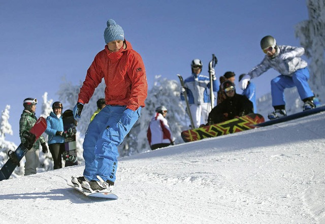 Am Seibelseckle im Nordschwarzwald wer...Skifahrer und Snowborder ausgetragen.   | Foto: dpa