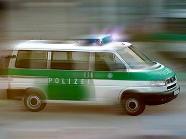 Verfolgungsjagd auf der B31 (Symbolbild)  | Foto: fotolia.com/Thaut Images