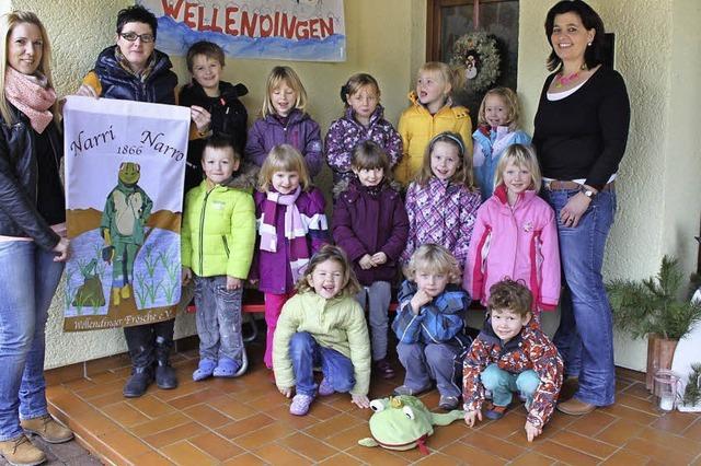 Neue Narrenfahne fr den Kindergarten Wellendingen