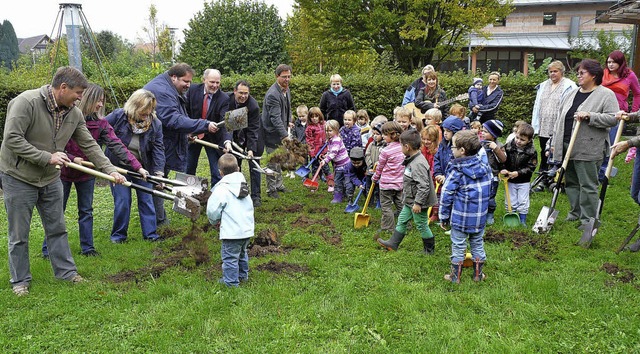 Spatenstich 2013: Der Schutterner Kind...n bekam vergangenes Jahr einen Anbau.   | Foto: archivbild: reiner beschorner