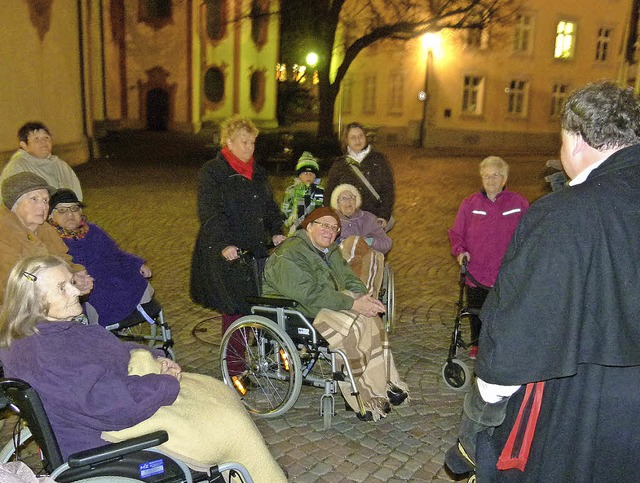 Eine Stadtfhrung mit dem Nachtwchter...ntrums St. Fridolin in Bad Sckingen.   | Foto: ASB