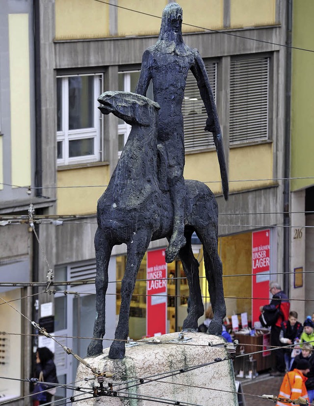 Erhlt ein Gerst als Schutz: die Bertold-Statue.   | Foto: Thomas Kunz