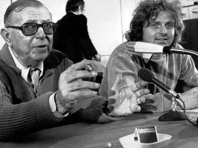 Historischer Moment: Jean-Paul Sartre ...) und Daniel Cohn-Bendit in Stammheim   | Foto: afp/bz