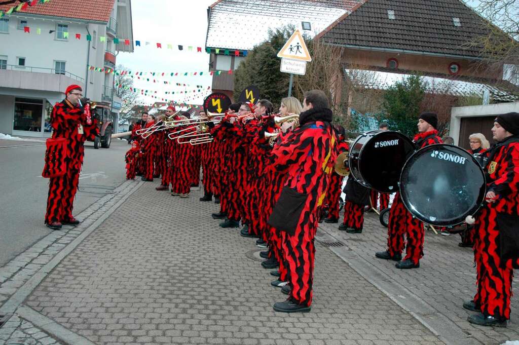 Impressionen vom Narrenbaumstellen in Grwihl