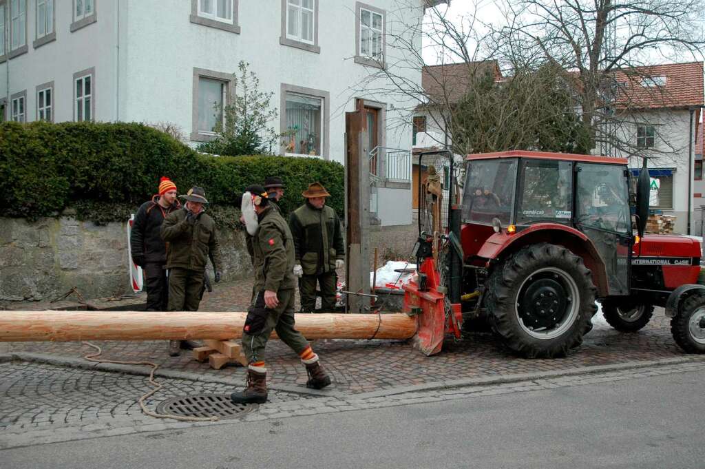 Impressionen vom Narrenbaumstellen in Grwihl