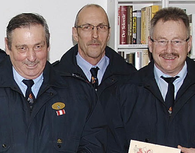 Fr langjhrigen Dienst in der Feuerwe...Huber, Heinz Vkt und Wolfgang Bartl.   | Foto: Hans-Walter Mark