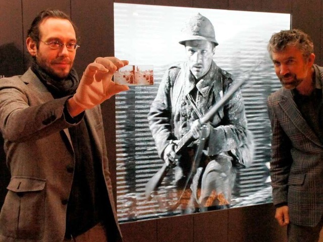 Jean-Francois Vernier (links) und Raph...fino haben die Ausstellung konzipiert.  | Foto: Ilona Huege