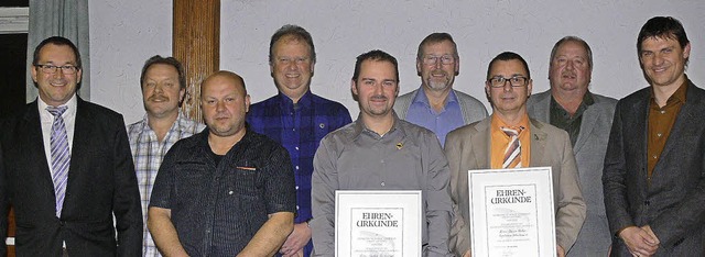 Der alte Vorsitzende Bernd Siegenfhr ...enbach, Oswald Rudolf und Rainer Laber  | Foto: Dieter Fink