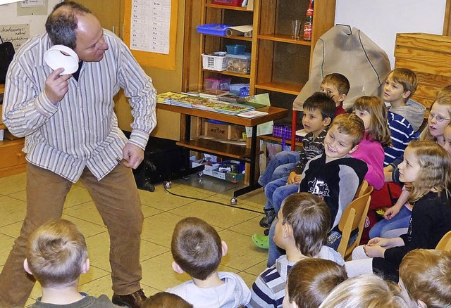 Viel Spa hatten die Schler mit  Andreas Kirchgner.   | Foto: Peter Palmer