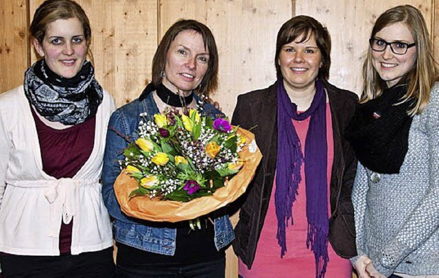 Blumen fr Luitgard Scheidler von   Sy...ia Herbstritt und Sabrina Reichenbach   | Foto: Petra Scherzinger