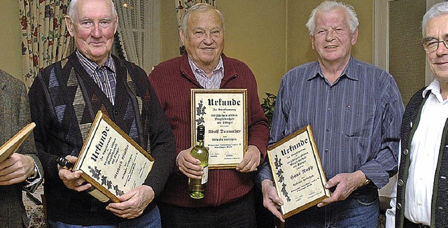 Bei der Mitgliederversammlung des Gesa...nkler und Axel Habermann (von rechts).  | Foto: Ounas-Krusel