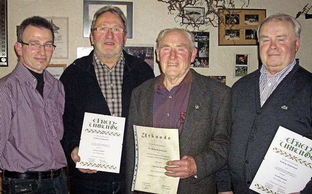 Ehrungen beim Schferhundeverein Etten...hre) und Paul Bronnenkant (40 Jahre).   | Foto: Irene Br