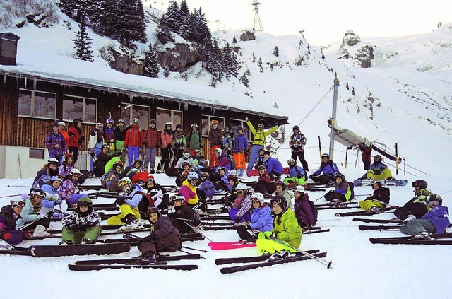 Immer montags sind die Skifans auf der Piste &#8211; und manchmal in Engelberg.  | Foto: privat