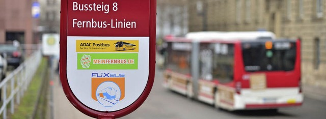 Mehr Deutsche benutzen ffentliche Ver...l &#8211; zum Beispiel die Fernbusse.   | Foto: dpa