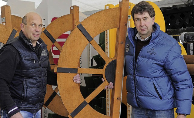 Volker Hrster (links) und Peter Schumacher packen an bei den Baden Classics.   | Foto:  Bettina Schaller