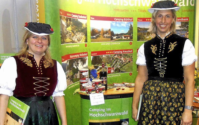 Insa Rogg (lrechts) vom &#8222;Camping...rlaub im Hochschwarzwald. FOTO: PRIVAT  | Foto: Horst A. Bss