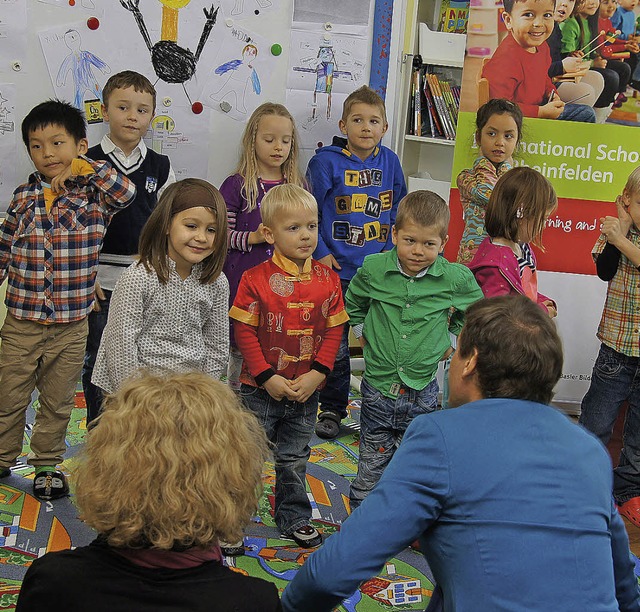 Der Start ist geglckt: Die Kinder der...igten, was sie bereits gelernt haben.   | Foto: Valentin Zumsteg