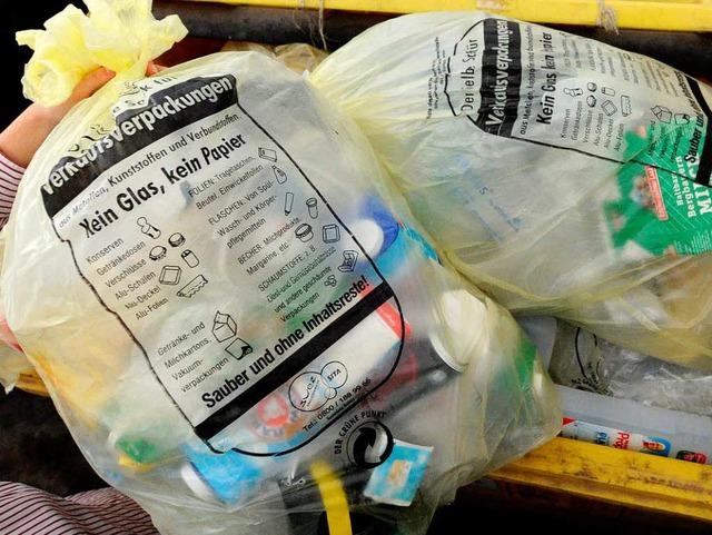 Die Bundesbrger sammeln eifrig, aber ... Sammeln der  Verpackungen verursacht.  | Foto: dpa