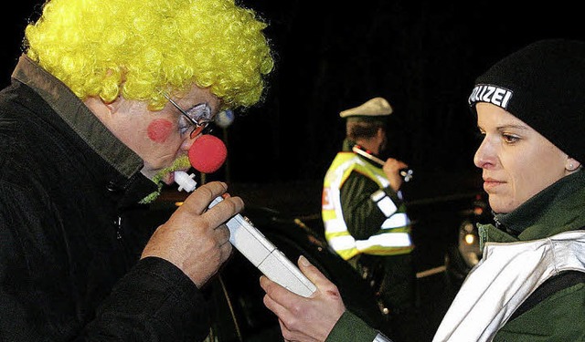 Fasent und Alkohol passen nur dann zusammen, wenn das Auto stehengelassen wird.   | Foto: dpa