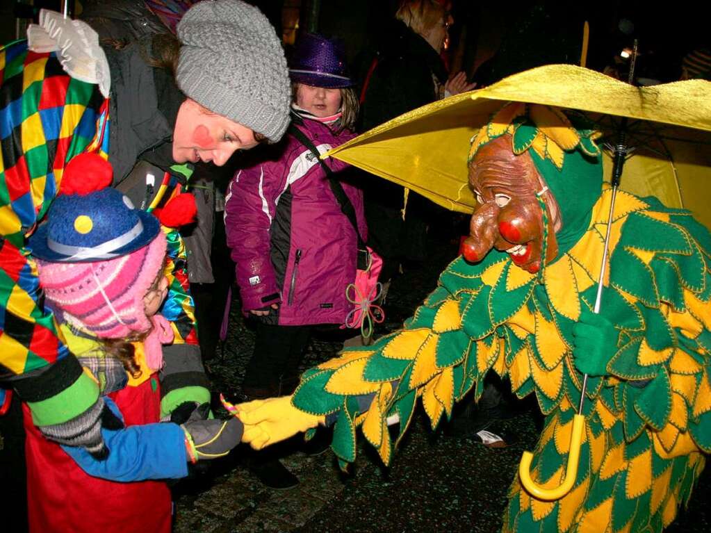 Hoch her ging es beim Nachtumzug in Grwihl, wie die Fotos von Peter Schtz zeigen.