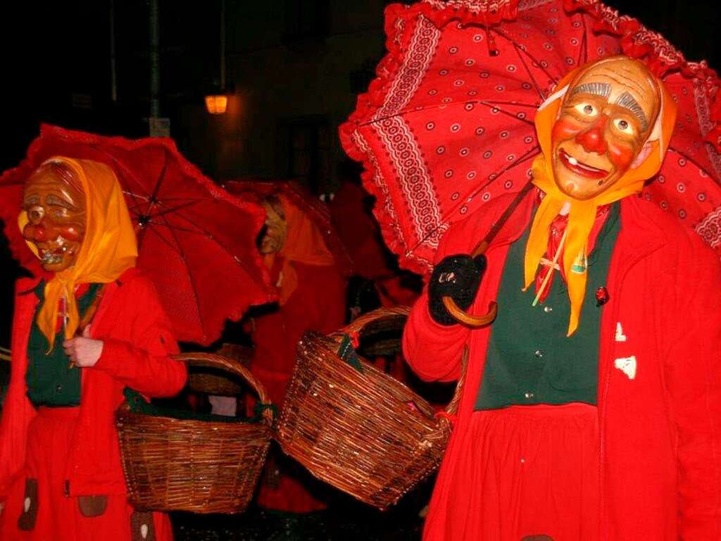 Hoch her ging es beim Nachtumzug in Grwihl, wie die Fotos von Peter Schtz zeigen.