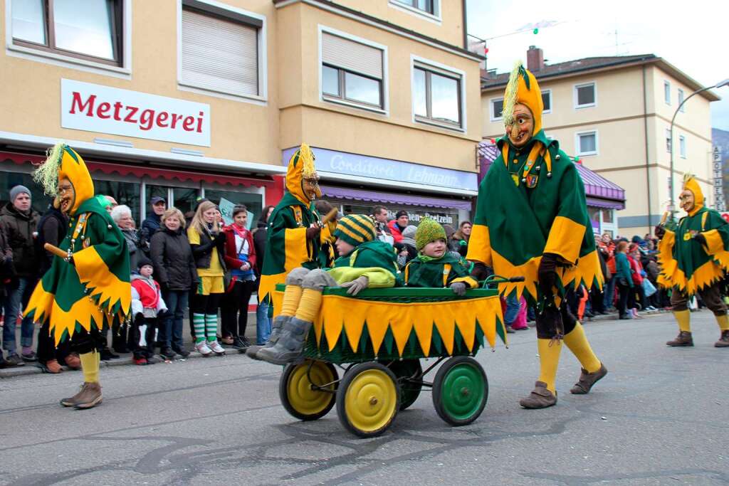 52 Gruppen nahmen am Festumzug der Stein-Krhen-Hexen am Sonntag teil