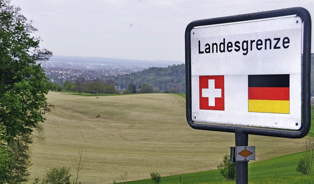 Die Grenze zur Schweiz knnte auch im Raum Basel undurchlssiger werden.   | Foto: daniel Gramespacher