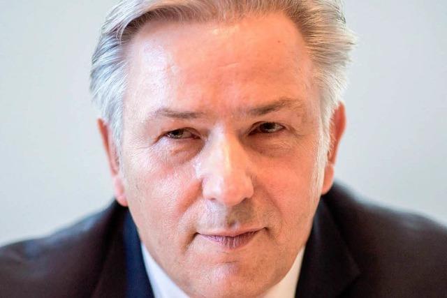 Wowereit weiter in der Kritik