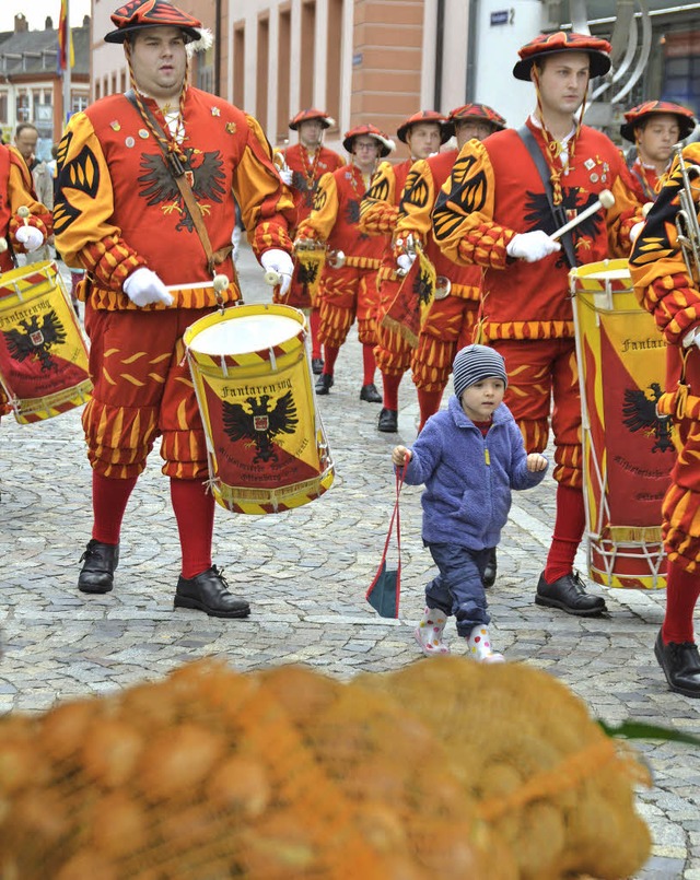 Fanfaren und Kartoffeln machen das Hr...ren die Veranstalter, laufe es nicht.   | Foto: Sylvia-Karina Jahn