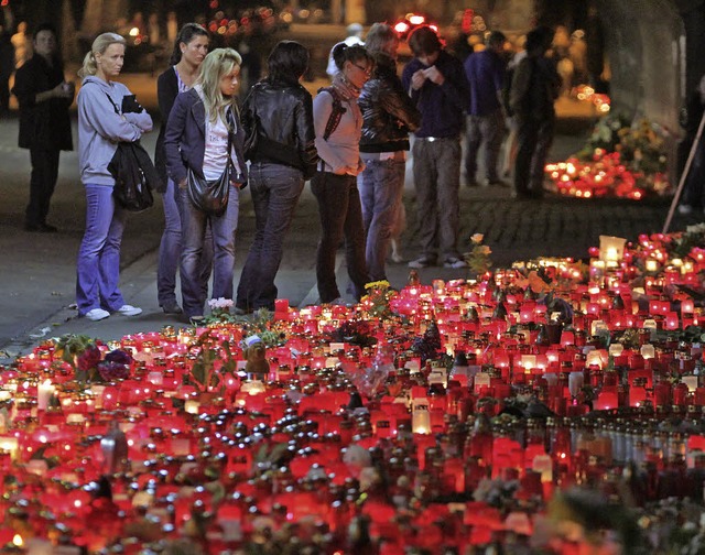 21 Menschen starben  bei der  Massenpanik 2010.   | Foto: dpa