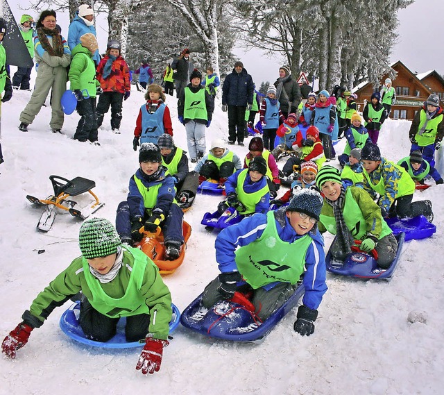 Schlittenfahren dagegen drfte fr die...in. Sichtlich Spa macht es trotzdem.   | Foto: Joachim Hahne