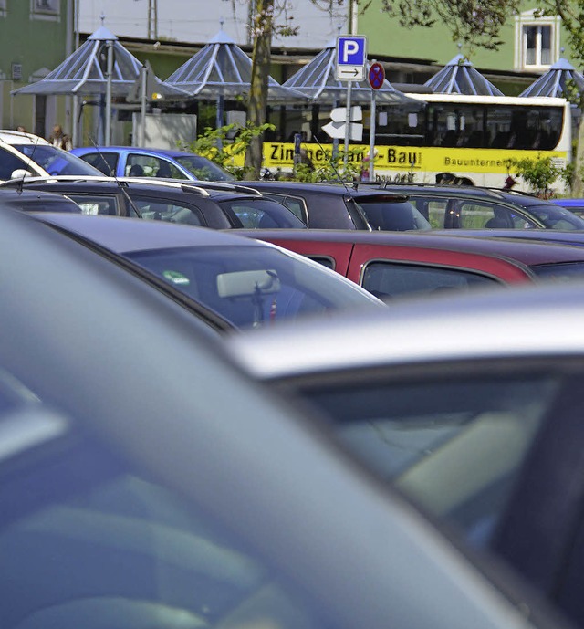 Einen Parkplatz am Mllheimer Bahnhof ...n, gleicht fast einer Glckslotterie.   | Foto: BZ